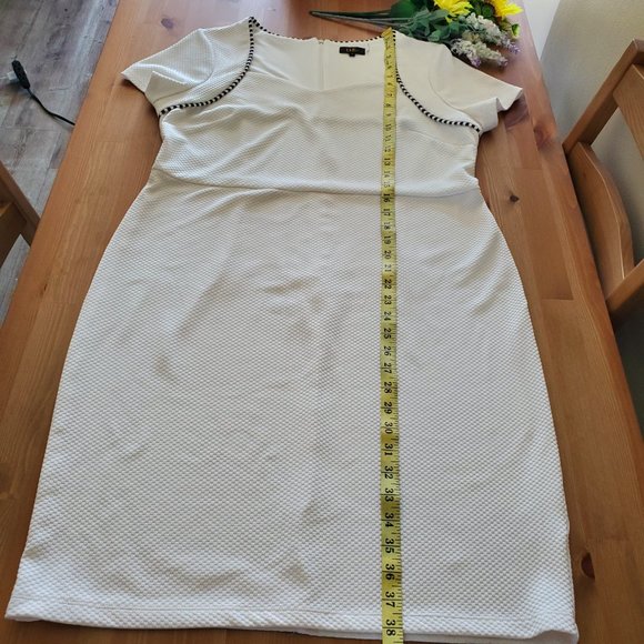 ILE NEW YORK Dress white heart neck - Picture 9 of 13